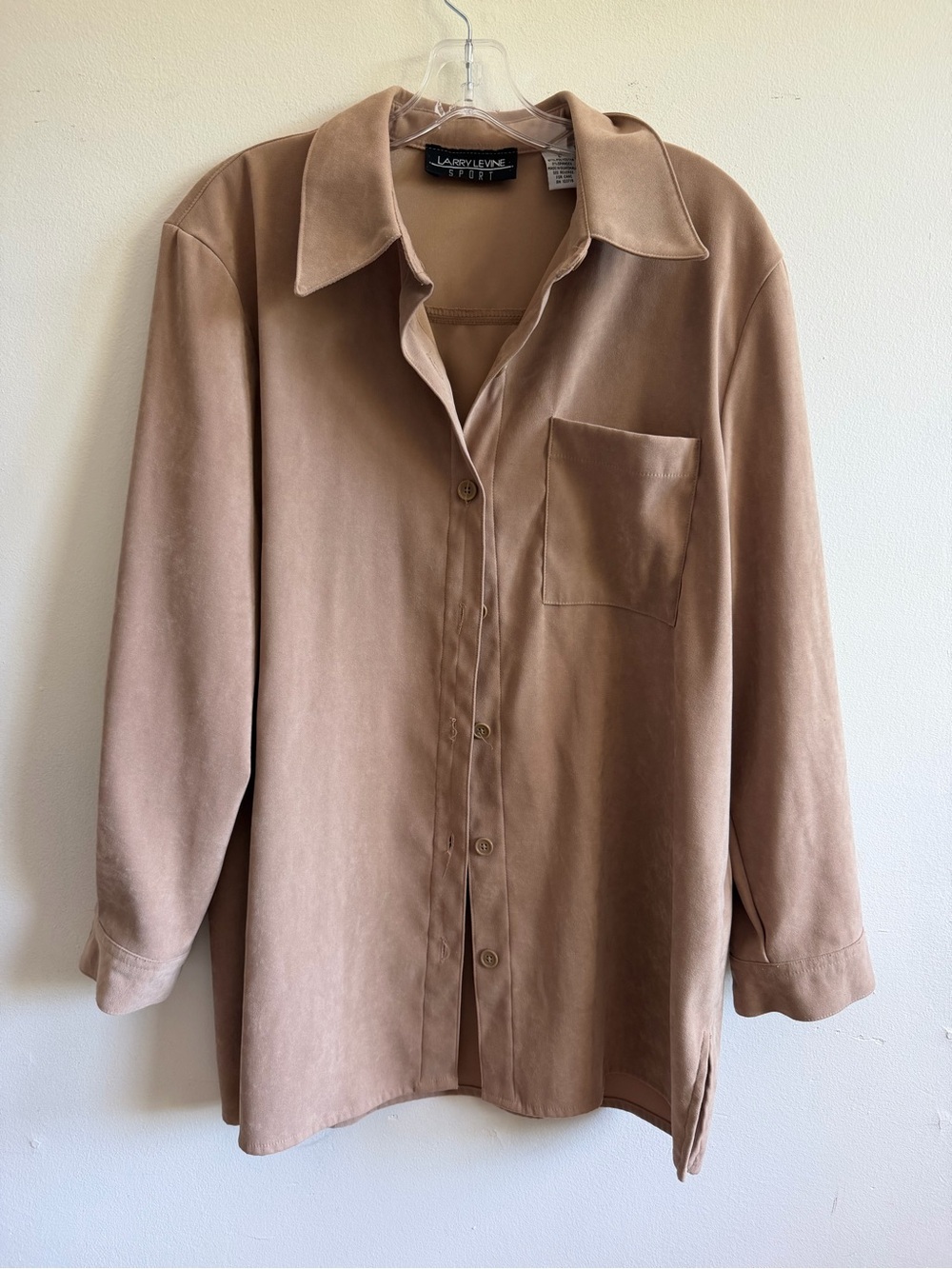 Larry Levine Soft Button-Up Shirt Jacket in Taupe size L faux suede